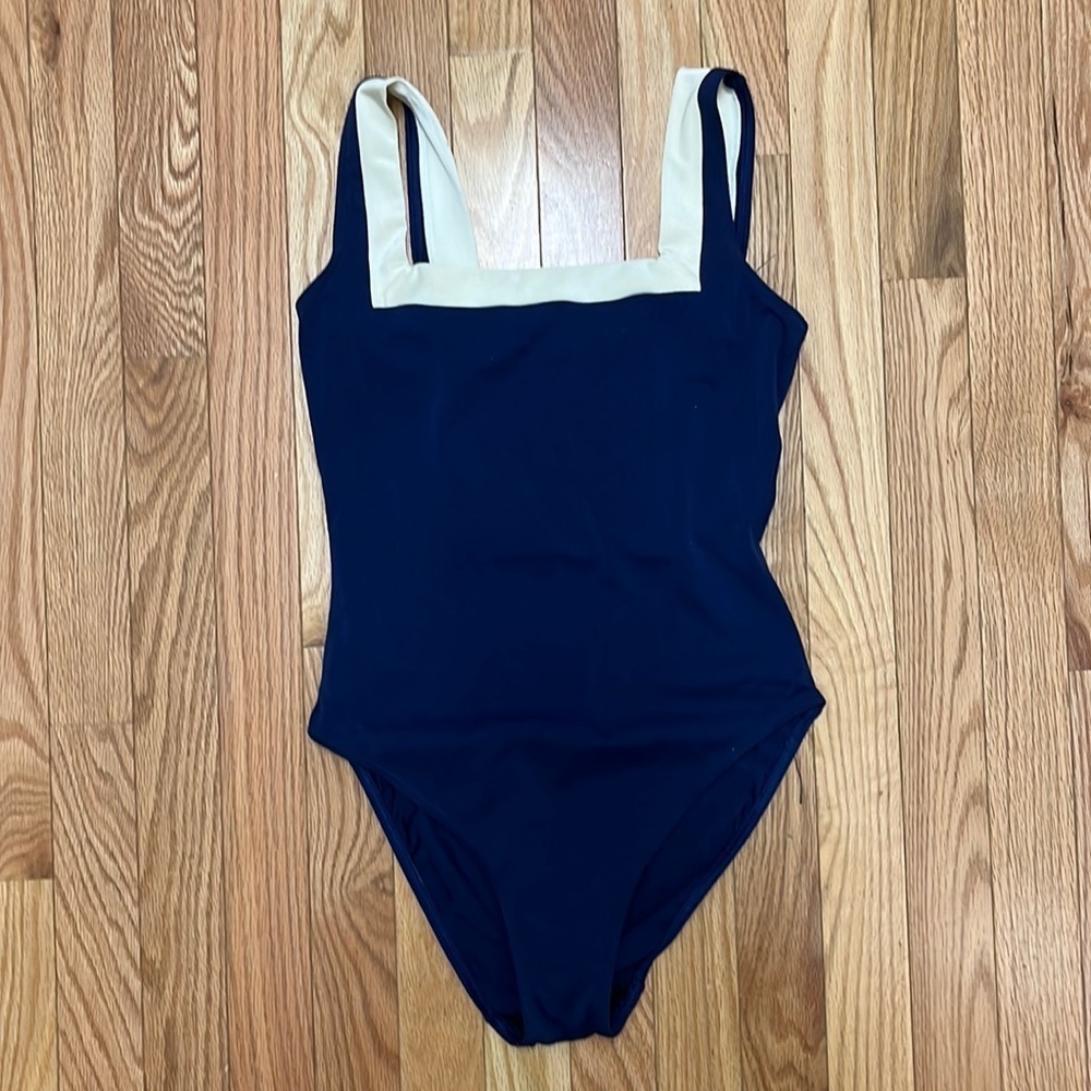 Classic French Maillot‎